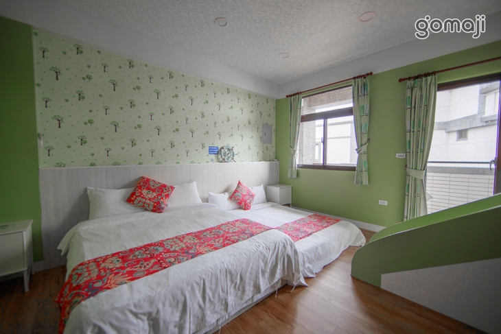 溜滑梯四人房(D)