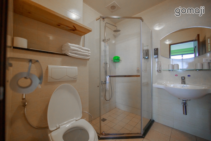 溜滑梯四人房(D)