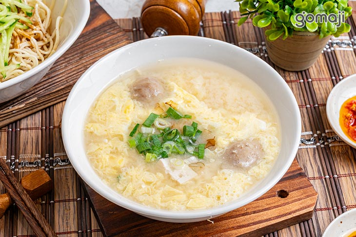 味增蛋花貢丸湯
