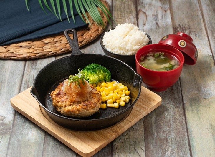 蘿蔔泥漢堡排定食