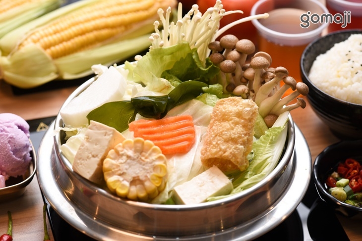 鮮蔬豆腐菇菇鍋