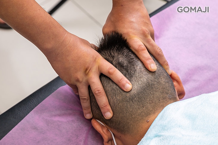 頭肩頸放鬆按摩