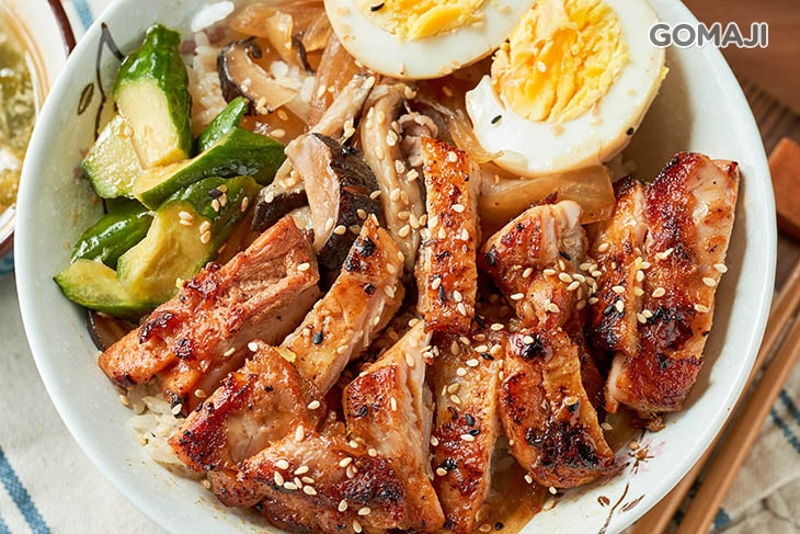 雞腿肉丼飯