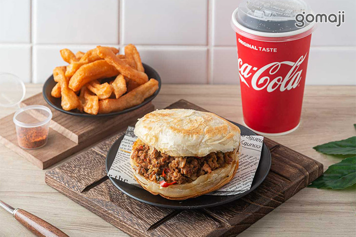 蔗味泰泰打啵豬 + 酥炸甜不辣 + 飲品