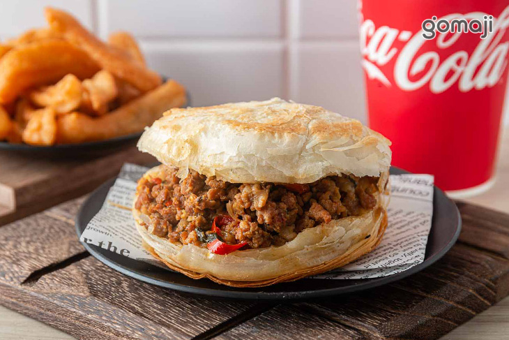 蔗味泰泰打啵豬 + 酥炸甜不辣 + 飲品