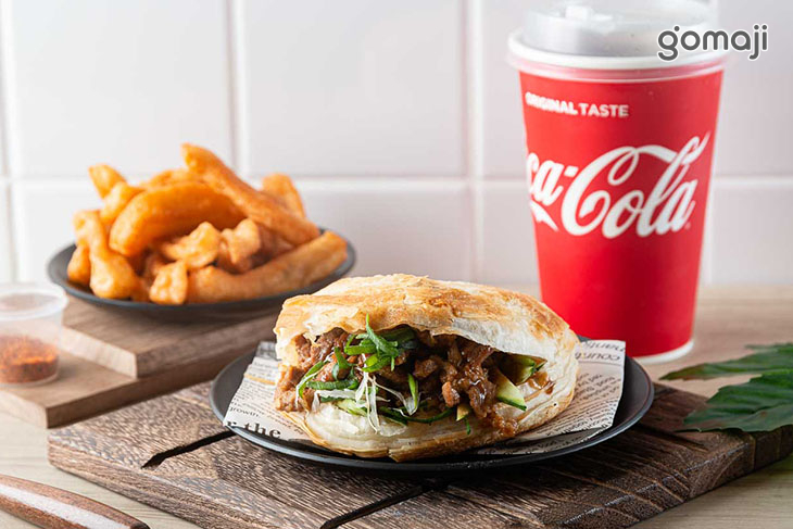 紫禁城秘醬肉絲 + 酥炸甜不辣 + 飲品